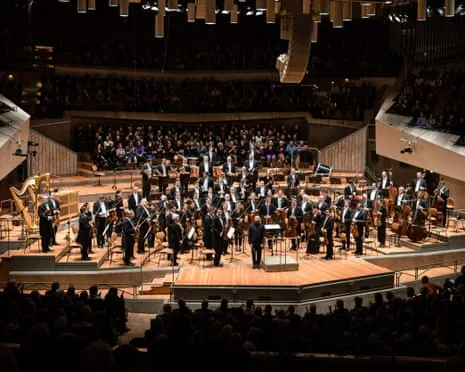 Arnold Schoenberg: Violin Concerto, Verklärte Nacht, Die Jakobsleiter Recording Review – A Compelling and Impressive Release